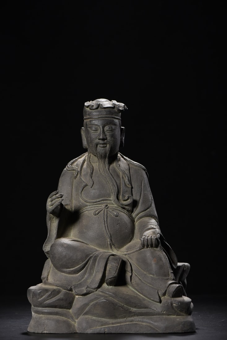 Pure Yang True Man Statue Engraved in Purple Copper: A bronze engraved statue of the Pure Yang True Man, 28cm high, 20cm wide, 13cm thick, and weighing 4350g. Provenance:Private Estate, Michigan. Our dedicated team expertly handles both domestic and glo