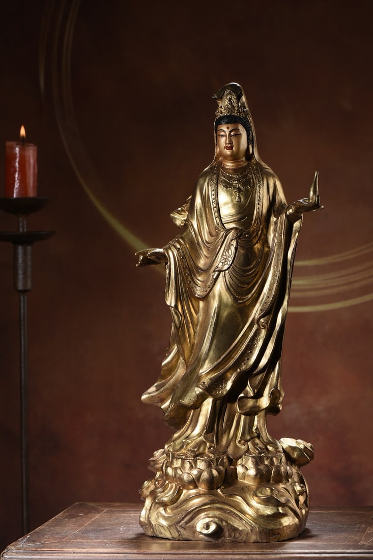 Golden Guanyin Bodhisattva Statue (1 of 9)