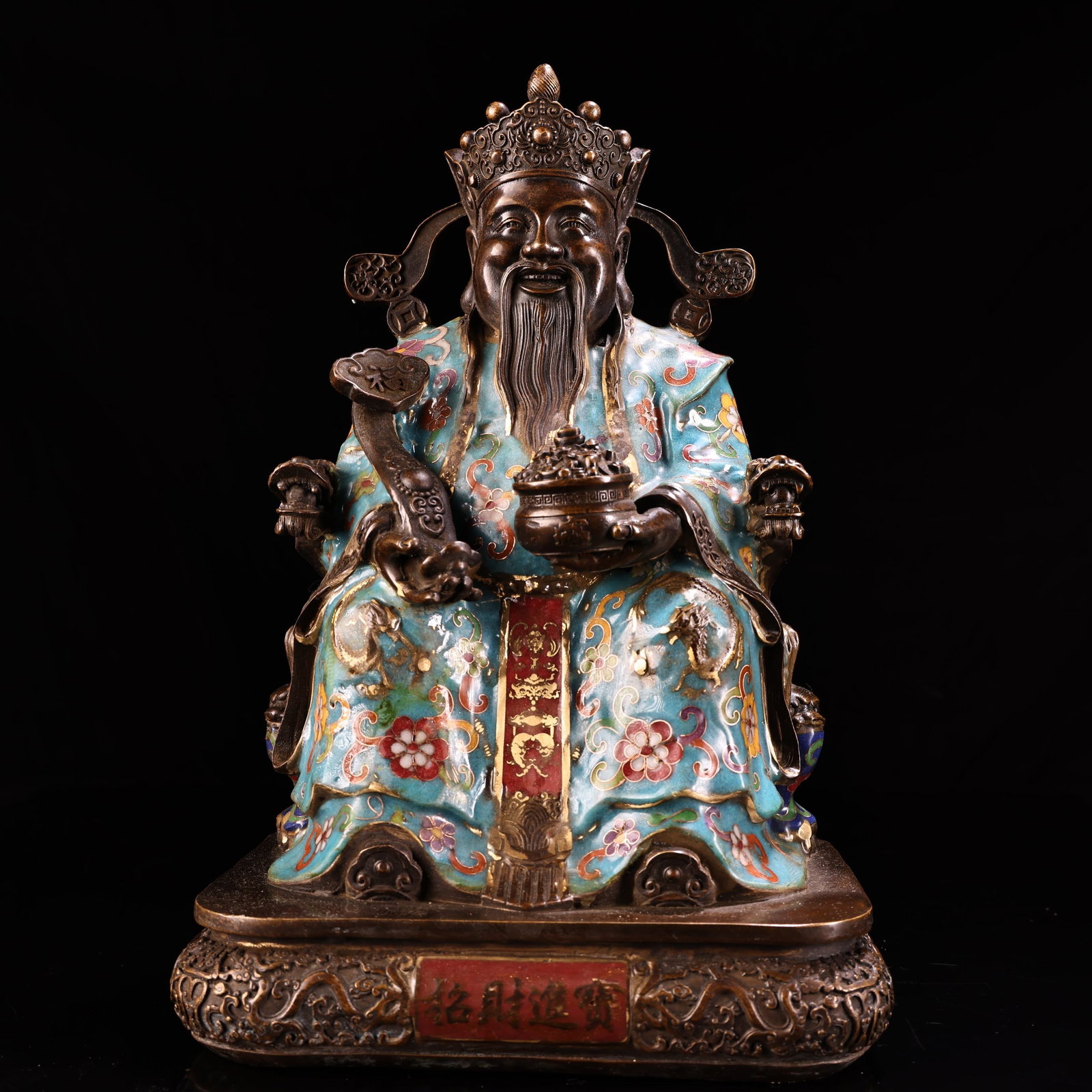 A rare, high-relief cloisonne enamel statue of the God of Wealth, crafted from pure copper.: rare, well-preserved pure copper cloisonne enamel statue of the God of Wealth, featuring high relief engraving and exquisite craftsmanship. It weighs 5500 grams, is 29 cm high, and 20 cm wide. Provena