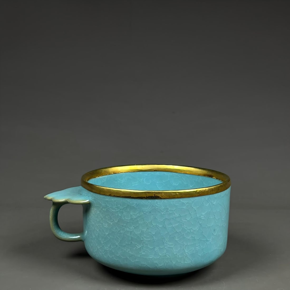 Formerly in the collection of a Song Dynasty Ru ware celadon cup with ice-crack pattern and inlaid (1 of 9)