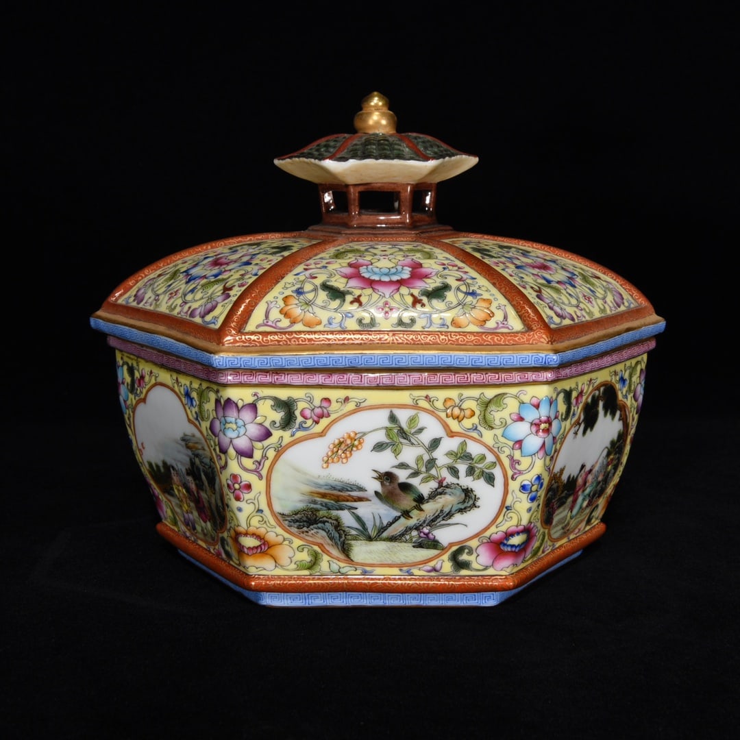 Qing Dynasty Qianlong period enamel painted flower, bird and children playing pattern jar (1 of 9)