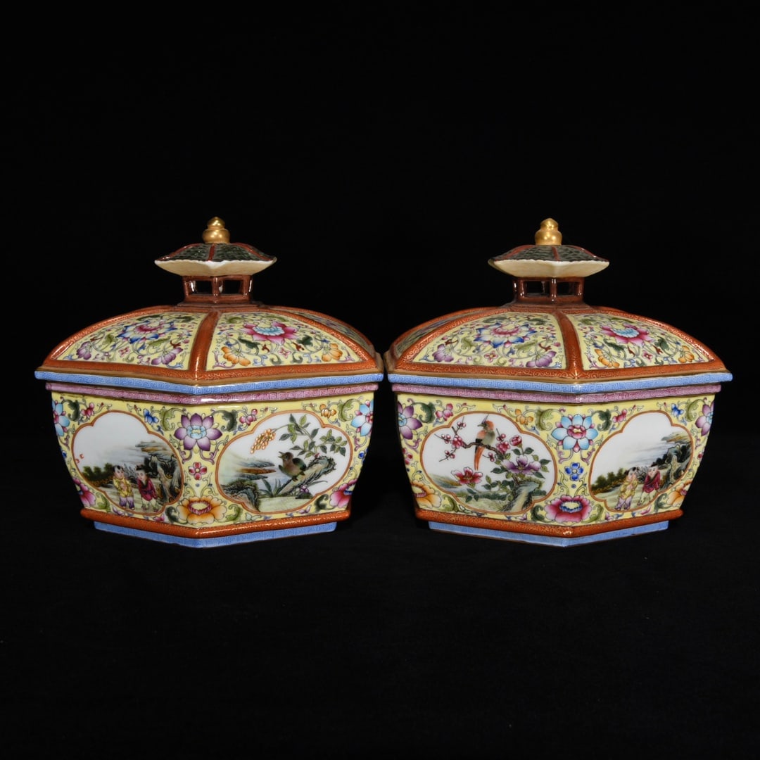 Qing Dynasty Qianlong period enamel painted flower, bird and children playing pattern jar (1 of 9)