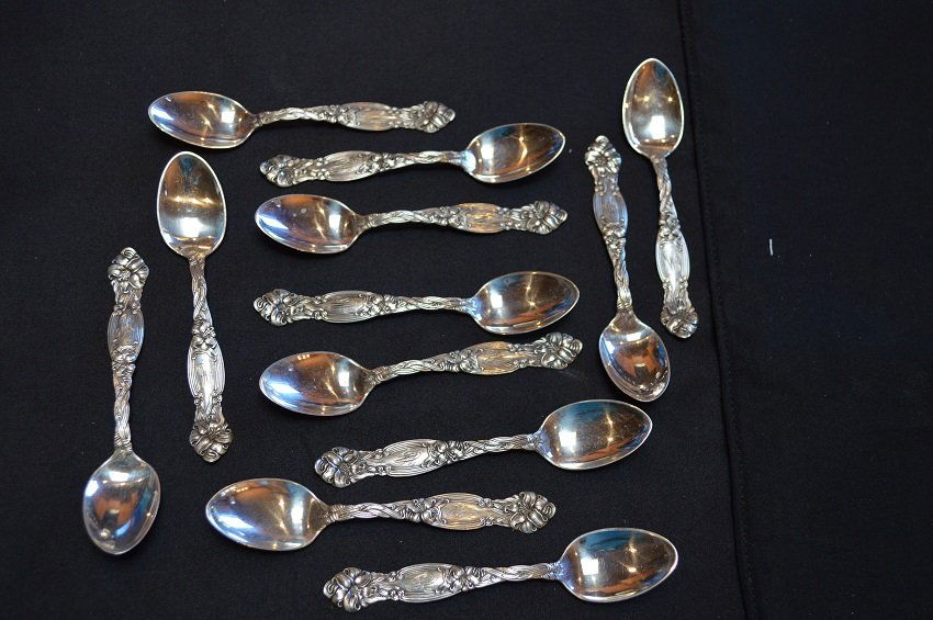 1903 International Frontenac- 12 Sterling demitasse (1 of 4)