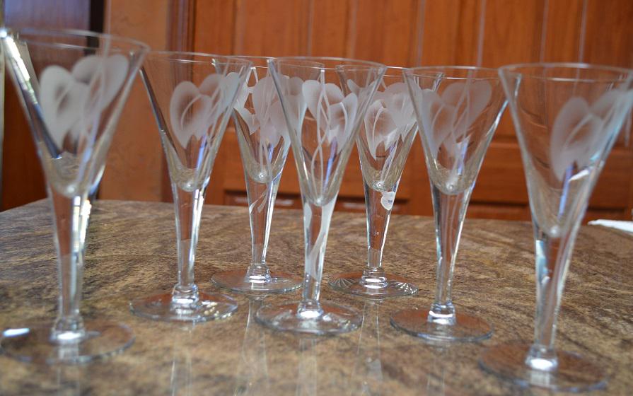 7 Dorothy Thorpe Stemware Glasses, Signed, Etched (1 of 3)