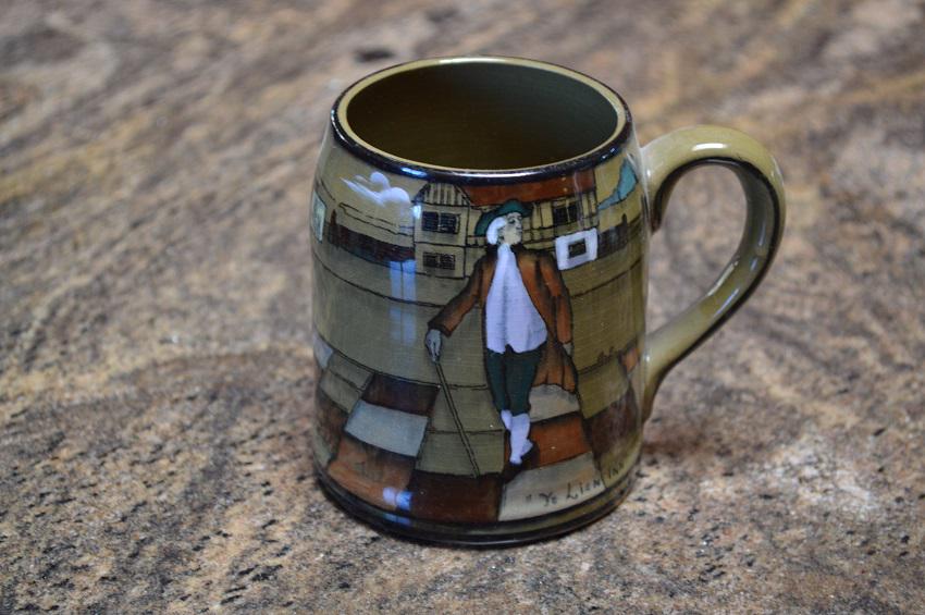 Deldare Buffalo Pottery 3 3/4" small mug/tankard, Ye Lion Inn (1 of 3)