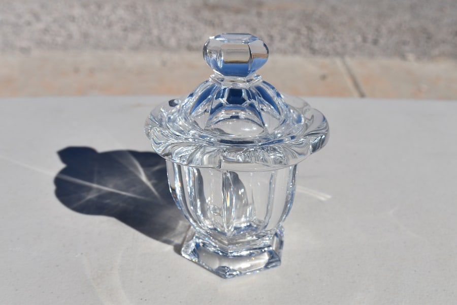 Baccarat Glass Mustard Jar 4 1/2" tall: Nice clear glass Baccarat France Mustard Jar, no issues, glass is nice and clear, no staining or issues. At base, measured about 2" across, and at top is about 3 1/4" across. Well marked Baccarat.