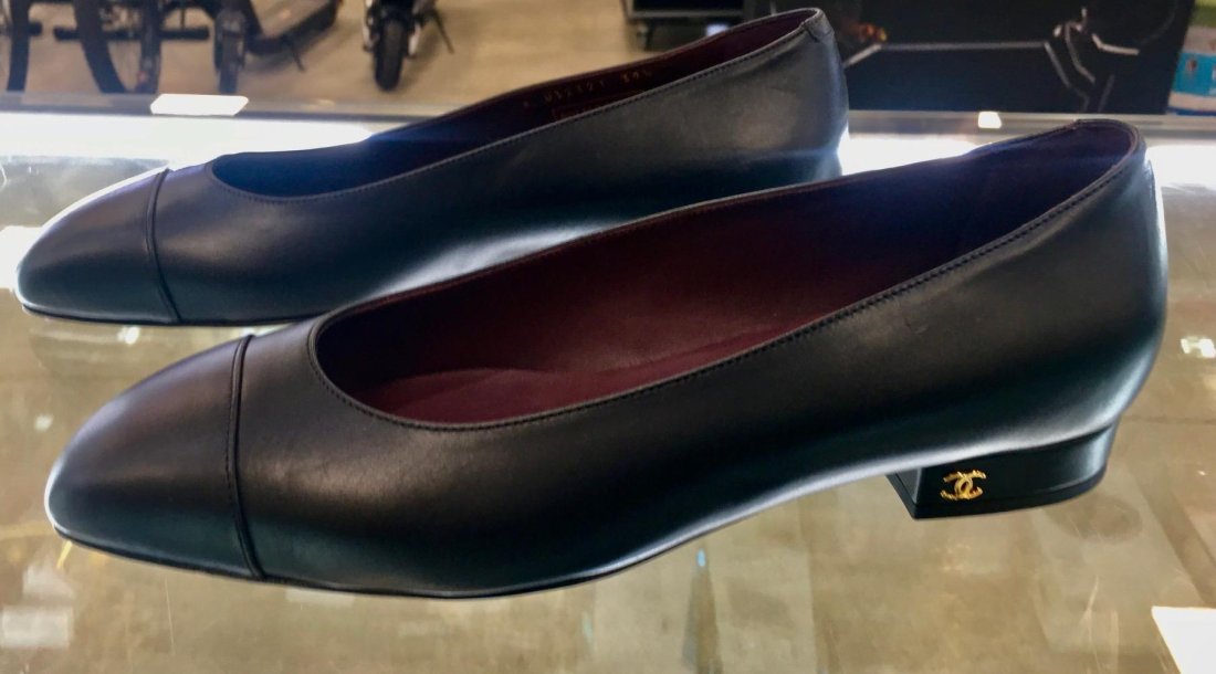 Chanel Uniform Black leather Shoes Sz 9.5 (0033) on Jan 01, 2023 Auction Wallstreet in FL