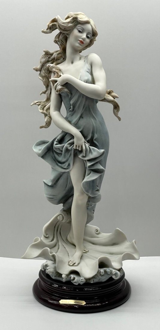 Giuseppe Armani Venus 0881C Figurine Original Box Florence 1993 Almost 15" Tall (1 of 8)