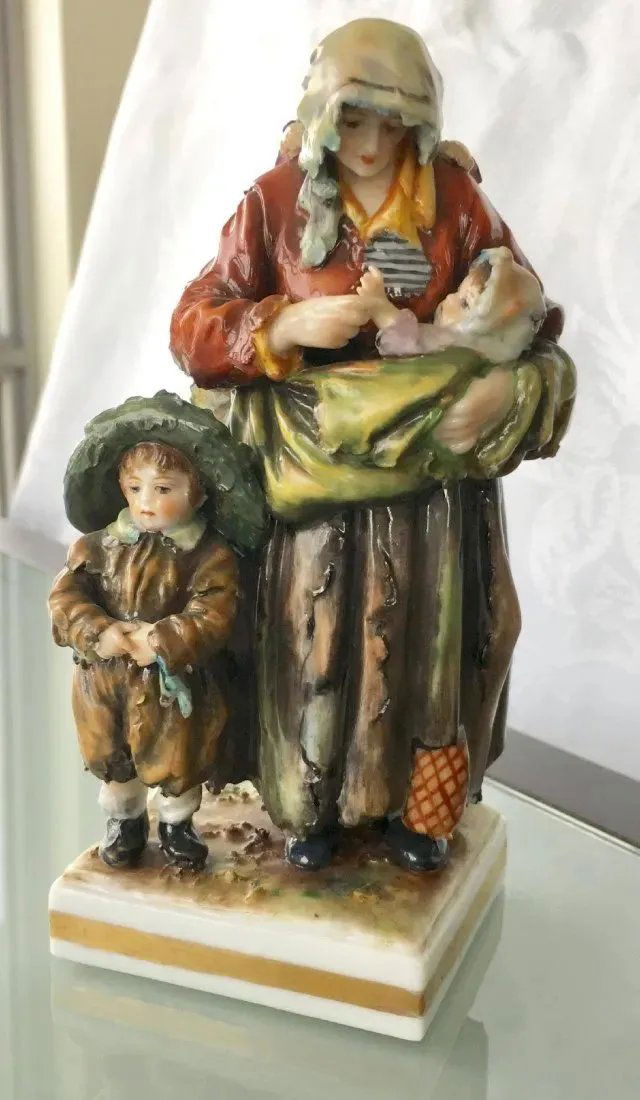 Capodimonte Vintage porcelain Figurine 9" tall (1 of 4)