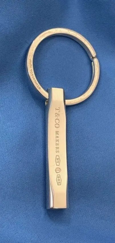 Tiffany & Co. Sterling Silver Large 1837 Bar Charm Keychain Key Ring Pouch & Box (1 of 8)