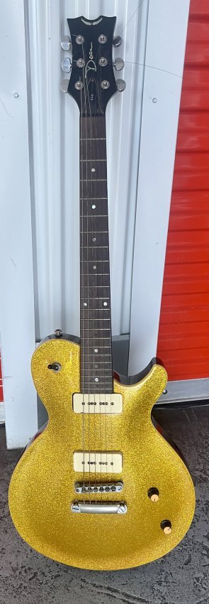 Dean Evo 6 P-90 Goldtop Electric Guitar (1 of 5)