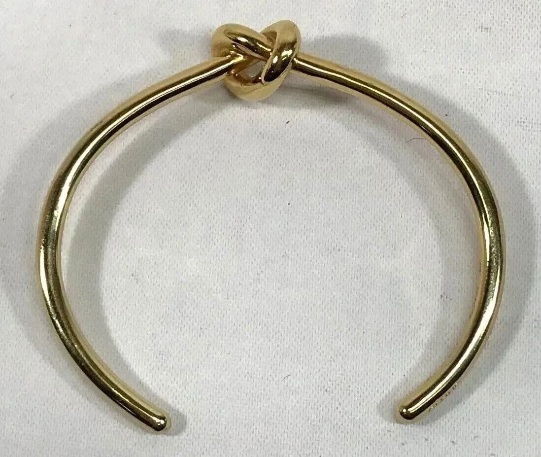 Celine Extra Thin Knot Bracelet Gold Finish (1 of 7)