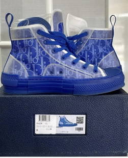 Dior Sneakers Shoes Size 39 Made in Italy with box: Dior Sneakers Shoes Size 39 US Made in Italy with box. Excellent condition. Inventory #SLJS