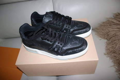 Louis Vuitton Eclipse Black Trainer Sneakers size LV 7 = US 8 Fits US 8.5-9: NEW Louis Vuitton Eclipse Black Trainer Sneaker; LV 7 = US 8 Fits US 8.5-9. Comes with original receipt and box