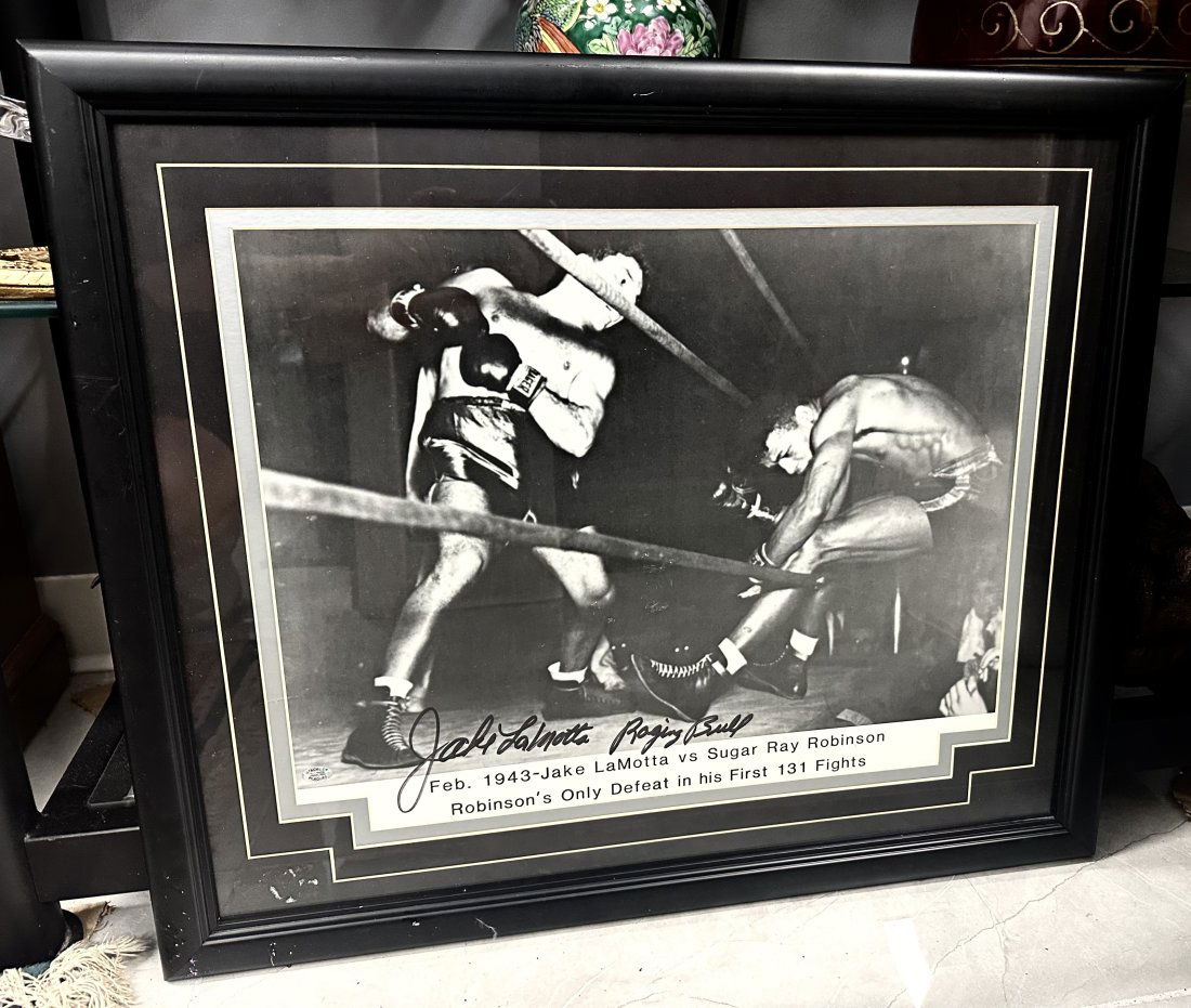 JAKE LAMOTTA RAGING BULL AUTOGRAPHED BOXING PHOTO (1 of 5)