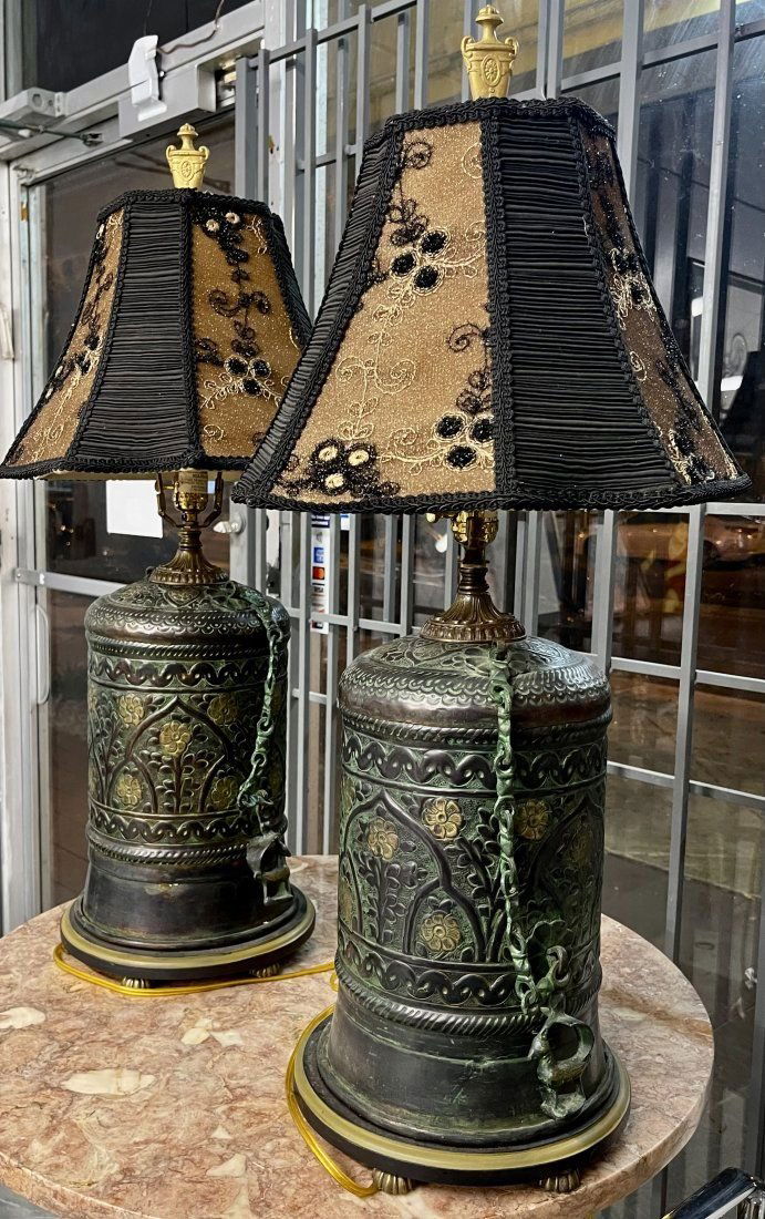 Vintage Pair of Large Bronze Table lamps 29 inches tall (1 of 15)