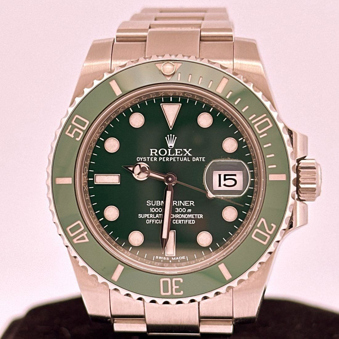 Rolex Submariner Date Green Hulk 40mm 116610LV (1 of 13)