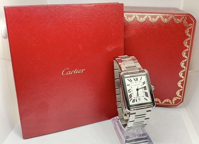 Cartier 3800 Tank Solo XL 31mm Automatic Watch W5200028. Box/Cards/Bands: Brand: Cartier.Model Name: Tank Solo XL.Model: W5200028.Gender: Men's.Movement: Mechanical Automatic.Case material: Stainless Steel.Bezel: Fixed.Case diameter: 31mm.Crystal: Sapphire.Case Shape: Recta
