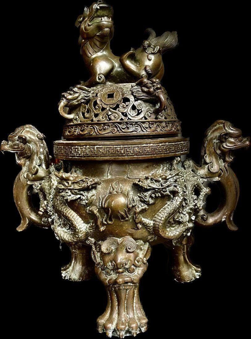 Antique MING DYNASTY XUANDE BRONZE Dragon LION Dog STATUE INCENSE BURNER (1 of 12)