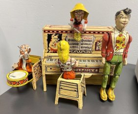 Unique Art Manufacturing Co. tin windup  Pioneer TOY Makers 1945 Newark NJ Made in USA