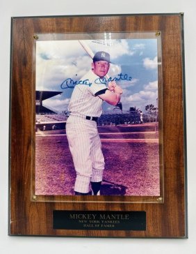 MICKEY MANTLE AUTOGRAPHED PHOTO PLAQUE
