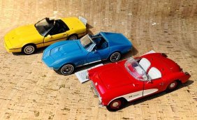 Lot of 3 Franklin Mint Precision Models Corvettes 1:24