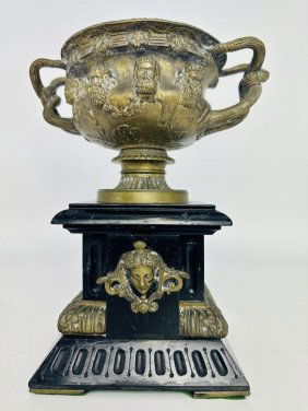 Large antique Bronze Vase Urn Called “Warwick attributed to F. Barbedienne XIXth Century