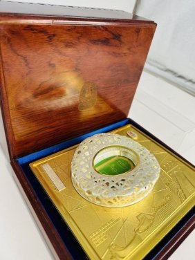 2008 BEIJING OLYMPIC Soccer Stadium Gold & Silver Set in Rosewood Box