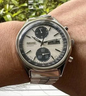 Seiko Chronograph Ref: 6138-8020 - Baby Panda - 23 Jewels - Cal.6138b