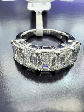 Women's Ring TW 5.10 cts F VS2 Lab Grown Diamond Emerald