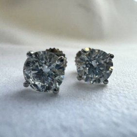 Women's Studs TW 2.05 cts Lab Grown Diamond Round F VS2, w/g 14k