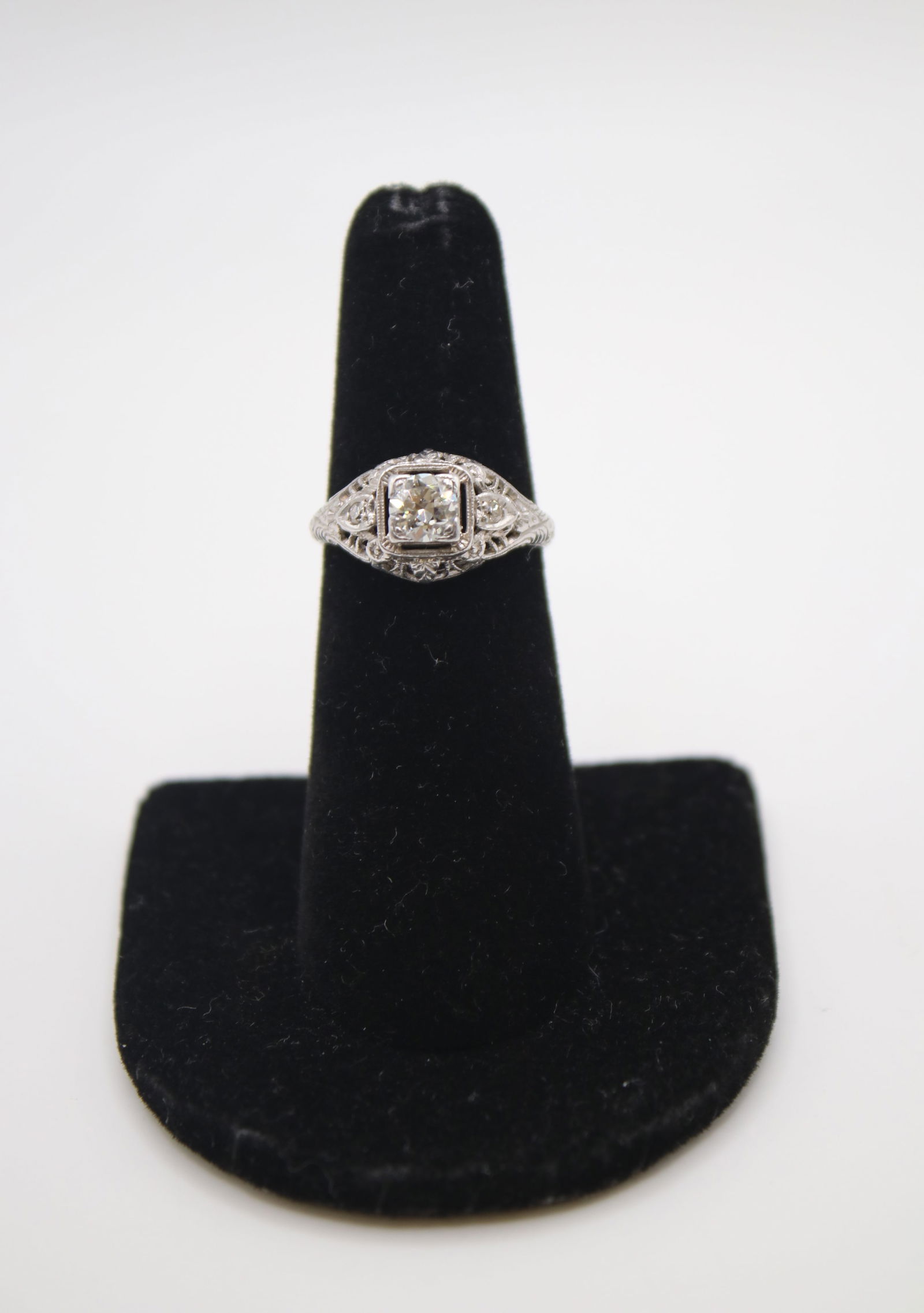Tiffany & Co Art Deco Diamond Ring . Size 6 (1 of 8)