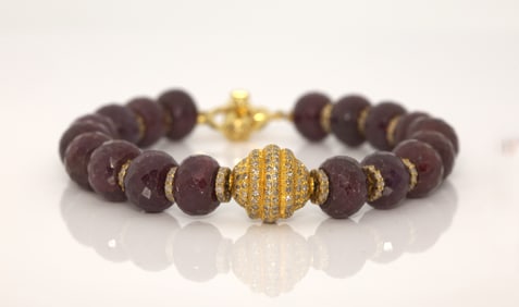 SAINTS RAW 18K YELLOW GOLD RUBY BRACELET WITH SI1-I1 DIAMONDS