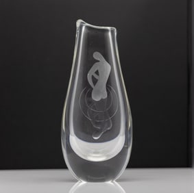 VICKE LINDSTRAND VASE