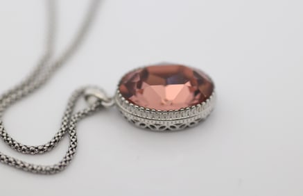 AVA RO STERLING SILVER NECKLACE WITH SWAROVSKI CRYSTAL