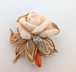 18K CORAL BROOCH WITH VS1 H OLD MINE CUT DIAMONDS 49.5 GRAM