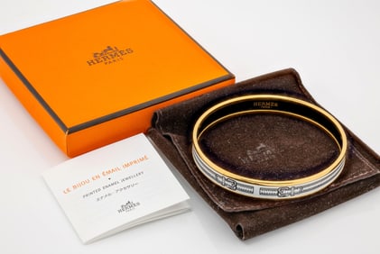 HERMES NARROW ENAMEL BANGLE BRACELET