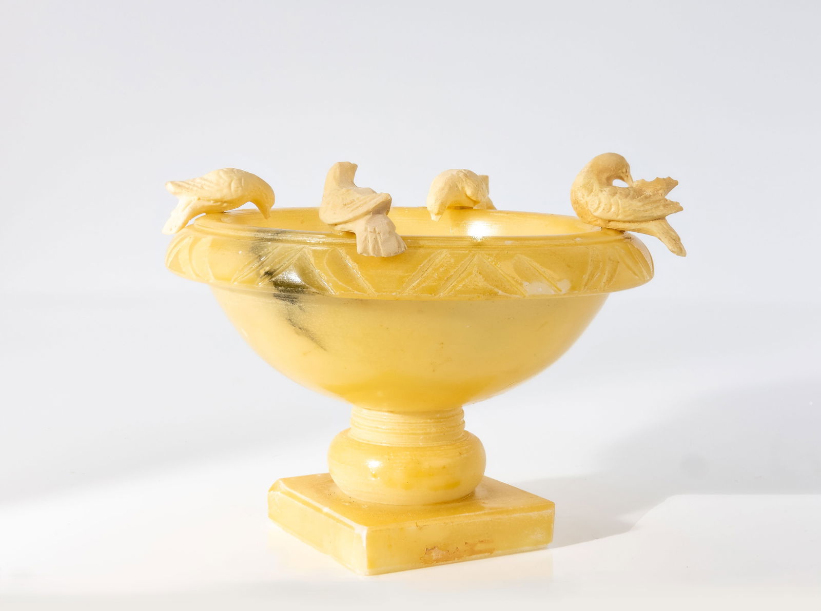 19TH CENTURY ALABASTER TAZZA OR BIRDBATH (1 of 4)
