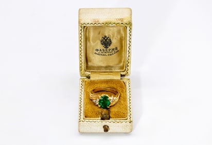 RUSSIAN ANTIQUE GOLD DIAMOND EMERALD RING