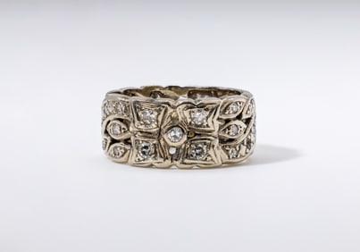ESTATE ART DECO GOLD RING WITH DIAMOND