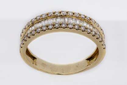 14K YELLOW GOLD RING 3.4GR WITH APRX 0.83TCW DIAMONDS