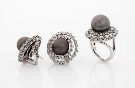 BEATIFUL SET OF EARRINGS AND RING WHITE GOLD 18K DIAMONDS AND SCHOEFFEL TAHITI PEARL