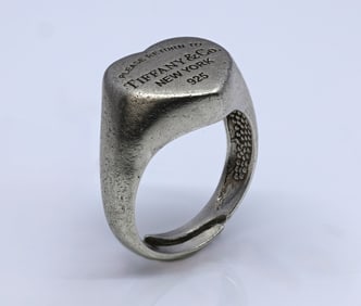 TIFFANY & CO HEART SHAPED 925 SILVER RING