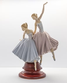 LLADRO MERRY BALLET FIGURINE