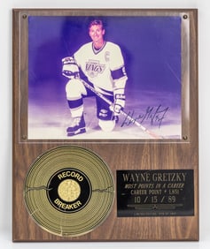 Wayne Gretzky LE (#476/1851) Autographed Record Breaker. Plaque. COA