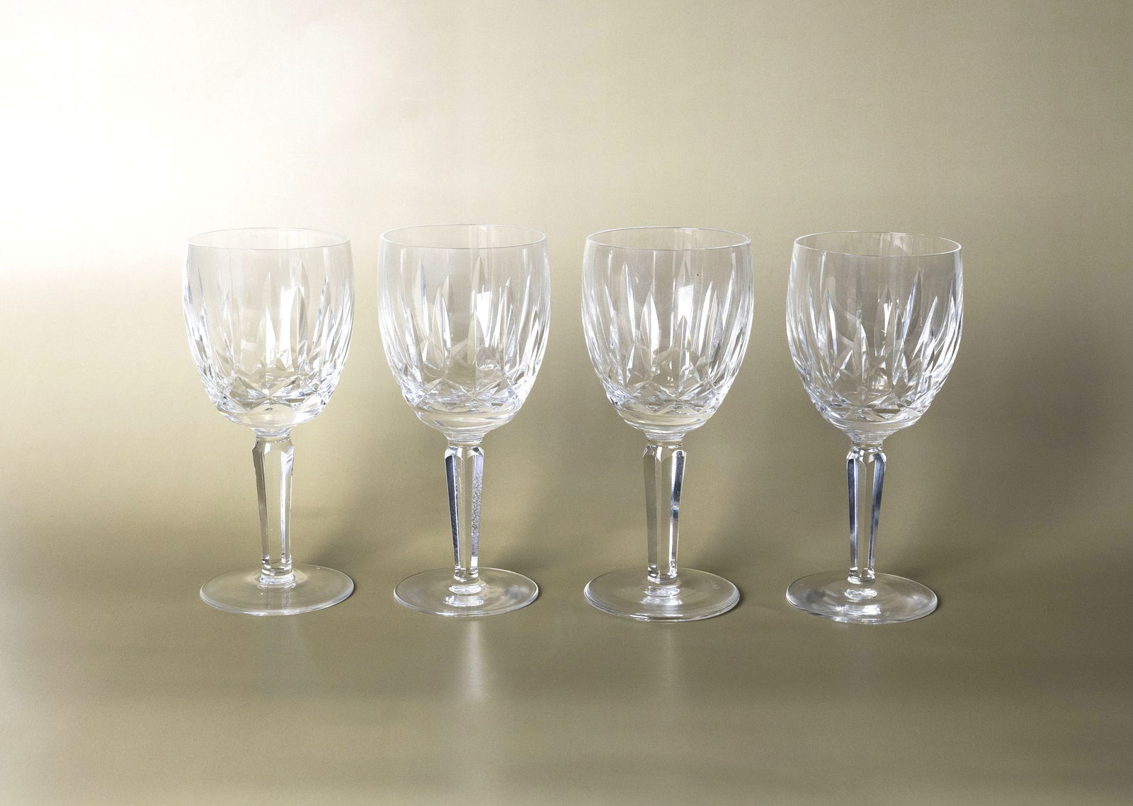 Waterford Crystal "Kildare" Wine Goblets Set of 4 (1 of 4)