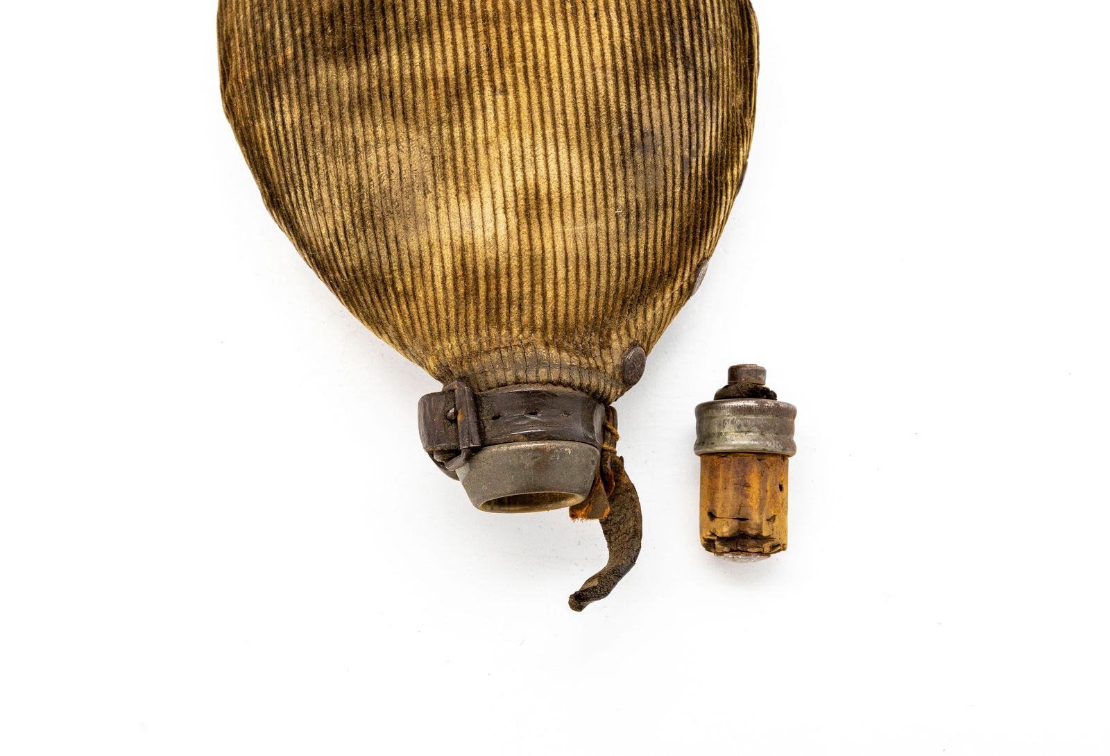 German WWI M1915 Feldflasche Canteen with Corduroy Cover - 8