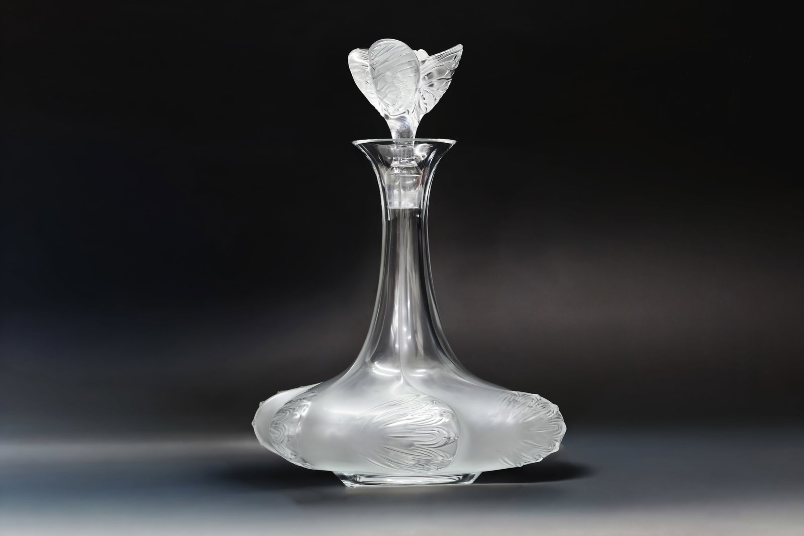 Lalique Orchid'e Crystal Wine Decanter with Stopper (1 of 9)