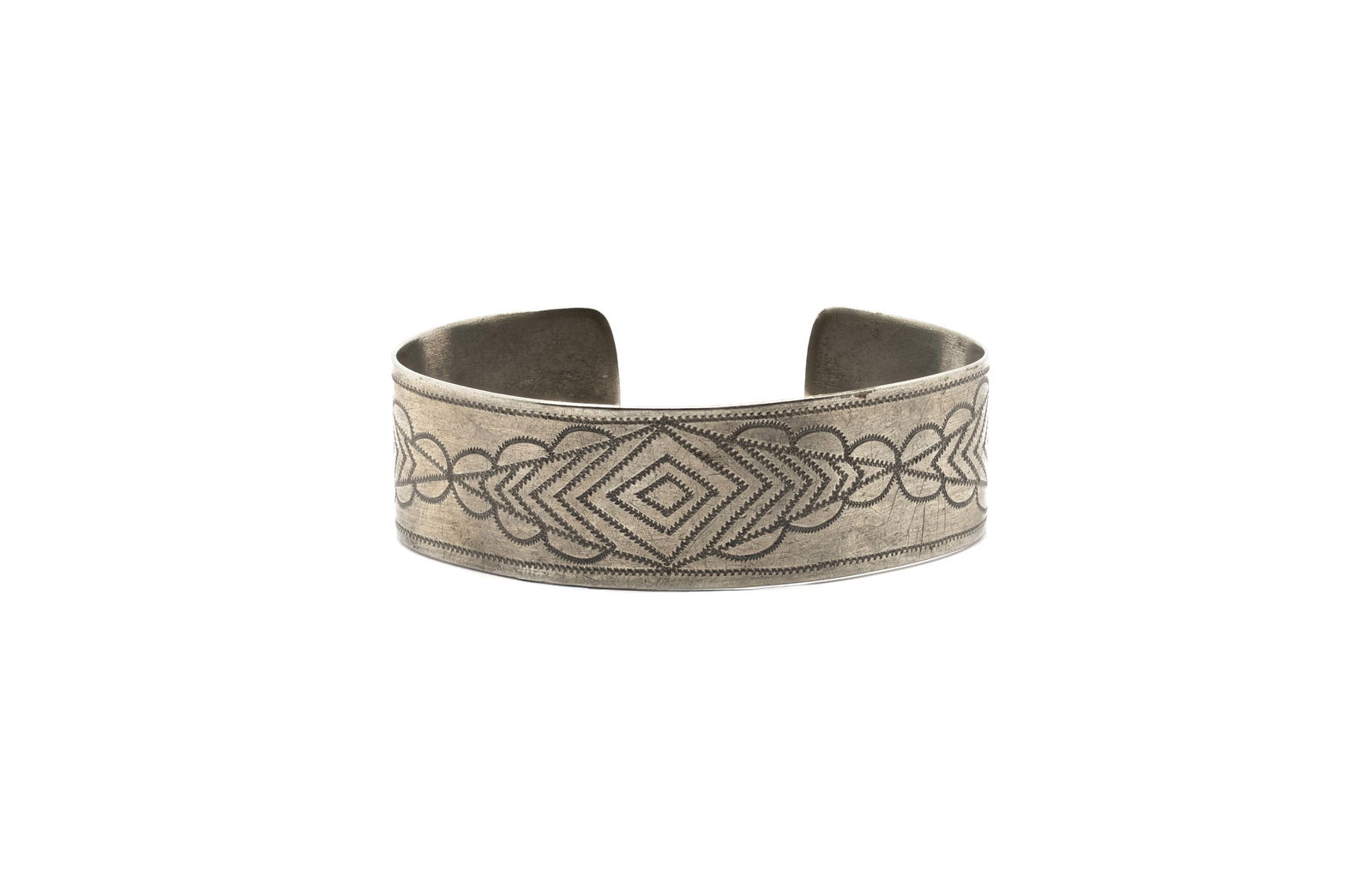 Navajo Traditional Ornament Silver Cuff Bracelet (1 of 4)
