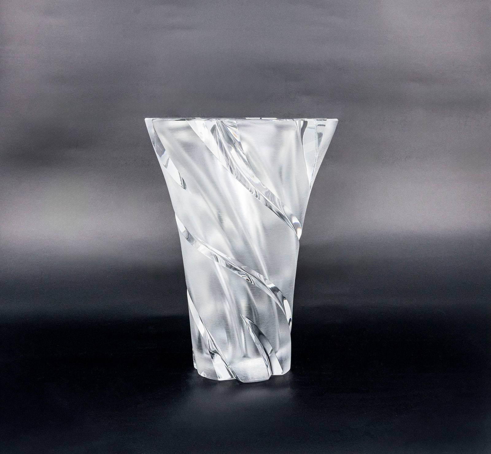 Lalique France Frosted & Clear Crystal "Narcisse" Vase (1 of 7)